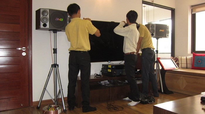 Hoàng Audio setup phòng karaoke cho khách hàng